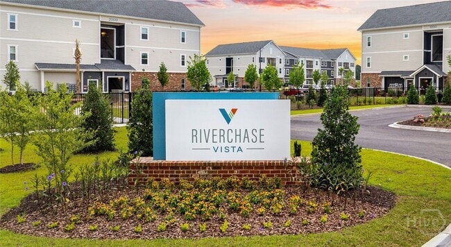 Building Photo - 1000 Chatham Center Dr