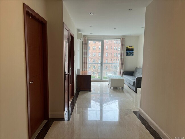 Foto del edificio - 132-15 41st Ave