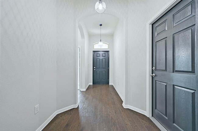 Building Photo - 1309 Goldilocks Ln