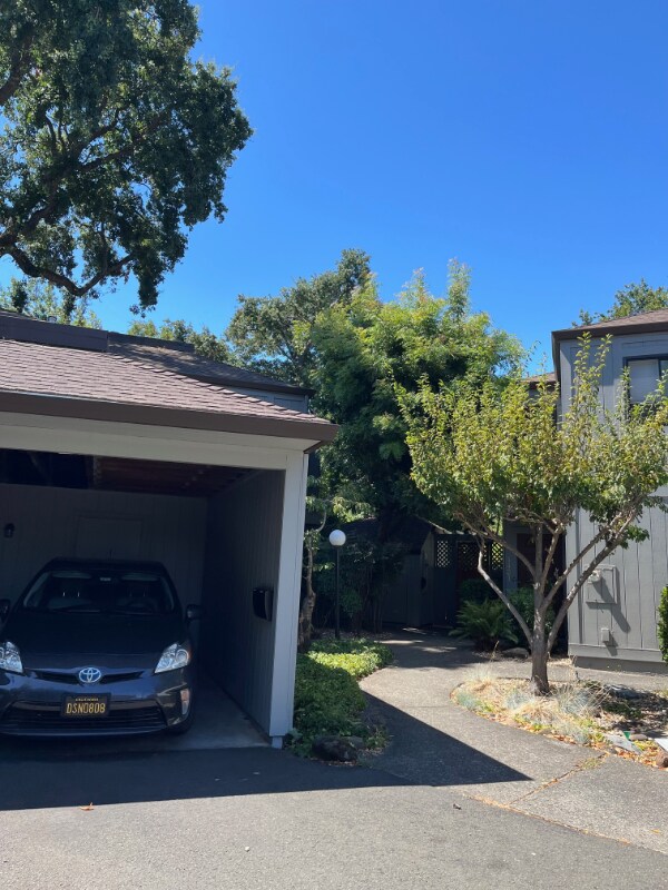 Foto principal - 1421 Elm Dr