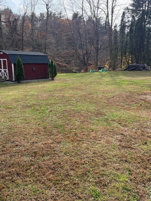 Patio trasero de 45 arcos y acceso a Farmington Rivwe - 45 Arch St