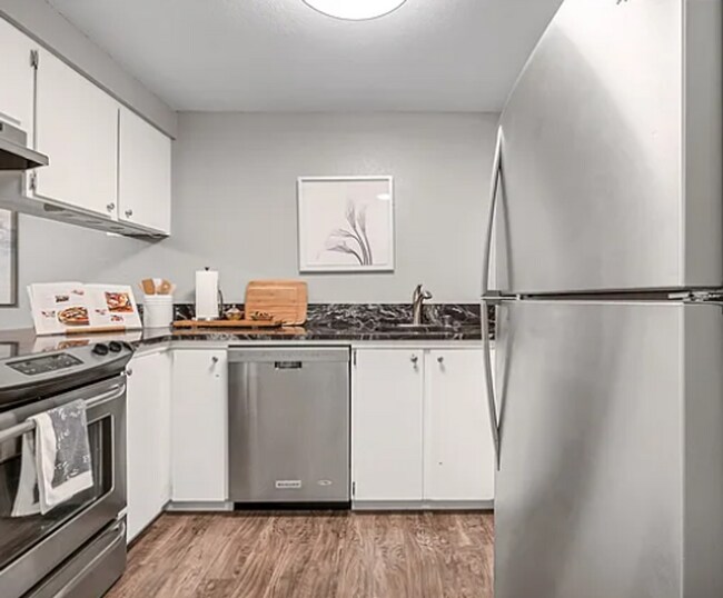 Foto del edificio - Charming Updated Ground-Floor 2 Bed - 1 Ba...
