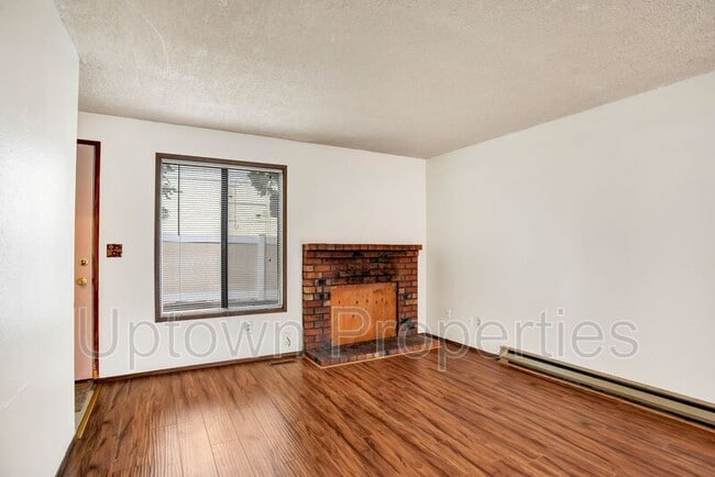 Building Photo - 8311 SE 17th Ave