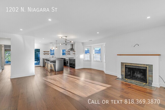 Foto del edificio - 1202 N Niagara St