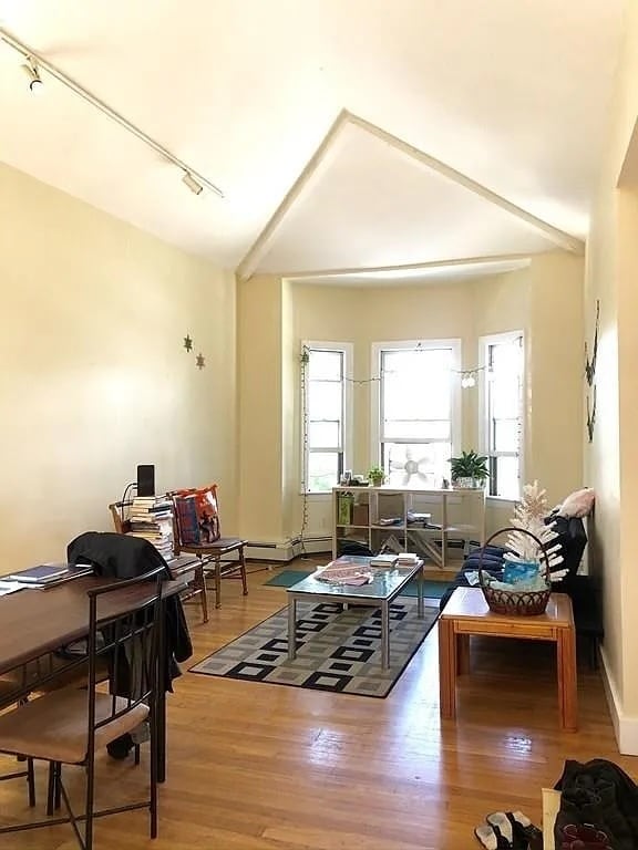 Foto del edificio - 216 Columbia St