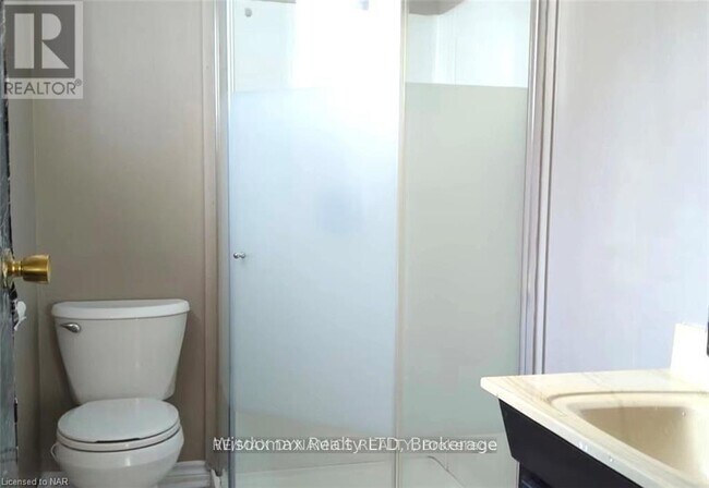 Photo du bâtiment - 3838 Rebstock Rd