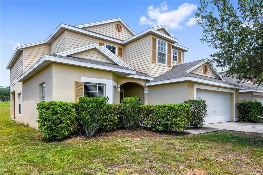 1233 Kellogg Dr, Tavares, FL 32778 House for Rent in Tavares, FL