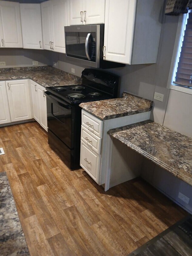 Foto principal - 926 Moseley St