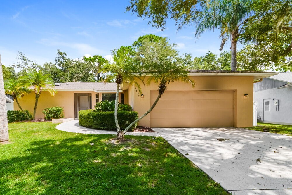 Primary Photo - 5453 Colonial Oaks Blvd