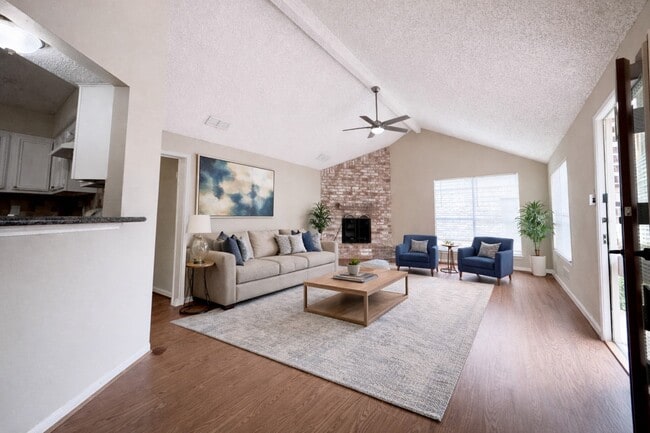 Building Photo - 3511 Palm Grove Dr