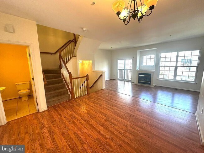 Foto del edificio - 12921 Woodcutter Cir