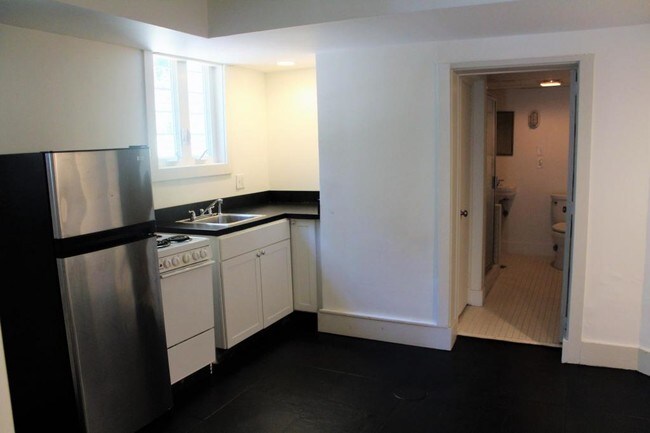 Foto del edificio - 408-1A Parkway Ave