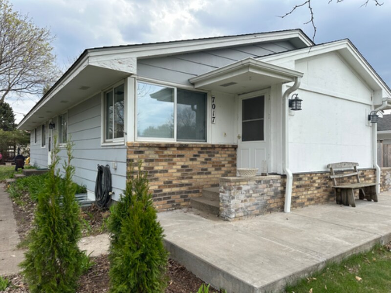 Foto principal - 7017-74 1/2 74th 1/2 Ave N