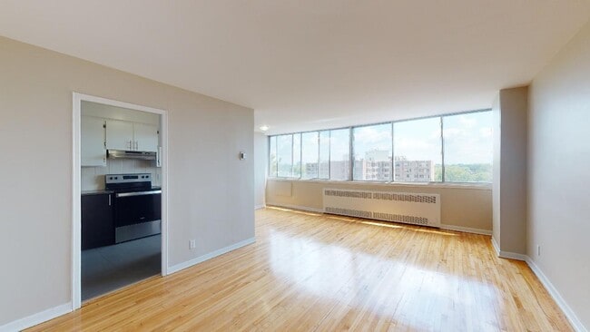 Building Photo - Trent & Kingsley