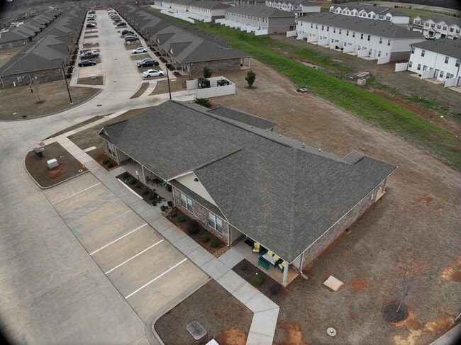 Exterior 3D - Villas at Kelly Springs