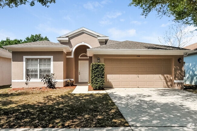 Building Photo - 748 Star Pointe Dr