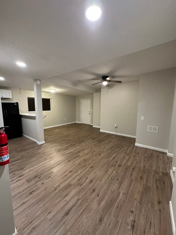 Foto del edificio - 309 N Main St