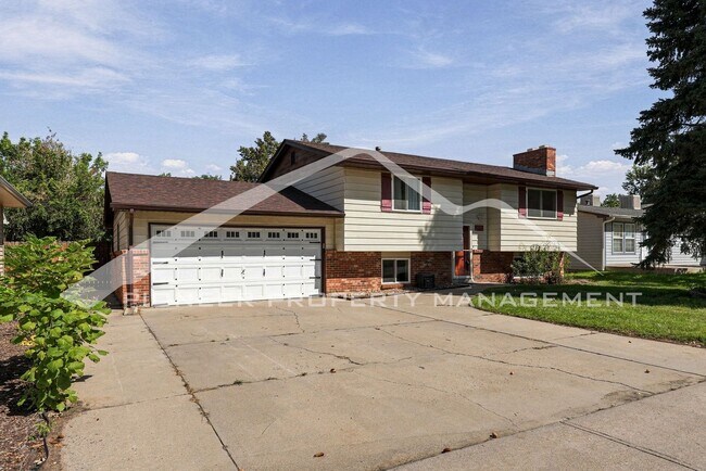 Building Photo - 229 Florence Ave