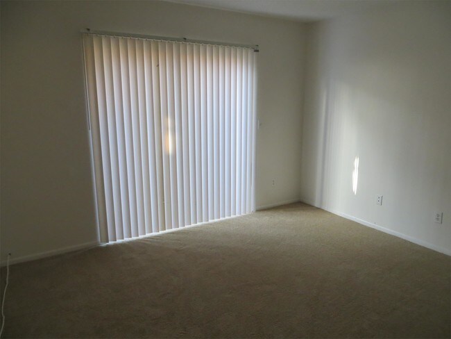 Building Photo - 1270 Santa Rosa St