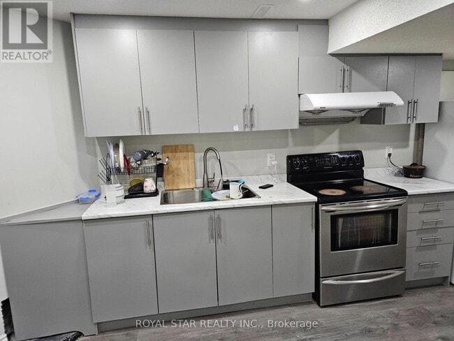 Building Photo - 24 Bonavista Dr
