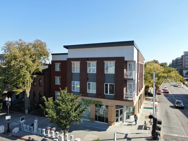 Photo - 2602 Short Vine St (Cincinnati, OH) Apartments