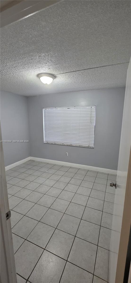 Foto del edificio - 10006 NW 6th St