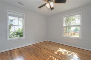 Foto del edificio - 923 S Candler St