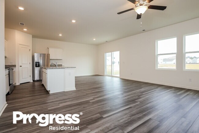 Building Photo - 818 Hydra Ln