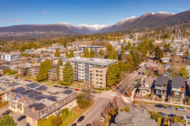 Aerial Photo - The Saint George