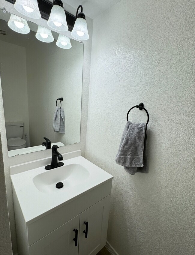 Foto del edificio - 12808 Luis Cortinas Ln