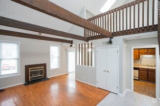 Building Photo - 5419 Hickory Park Dr