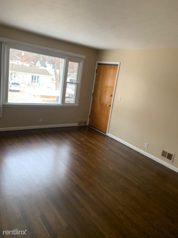 Building Photo - 3480 S 82nd St