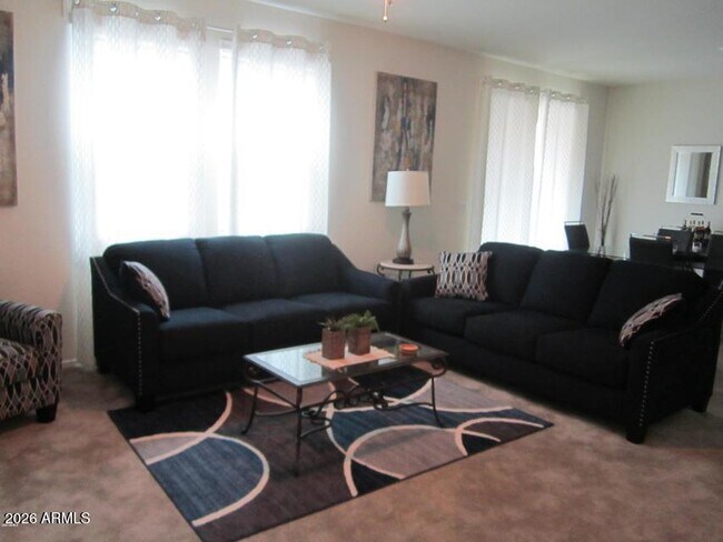 Foto del edificio - 40584 W Helen Ct
