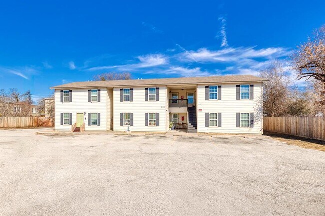Foto del edificio - 6110 Wheless Cove