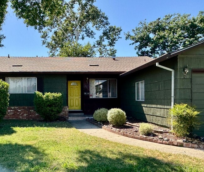 Building Photo - Beautiful Home Available in Rancho Cordova!