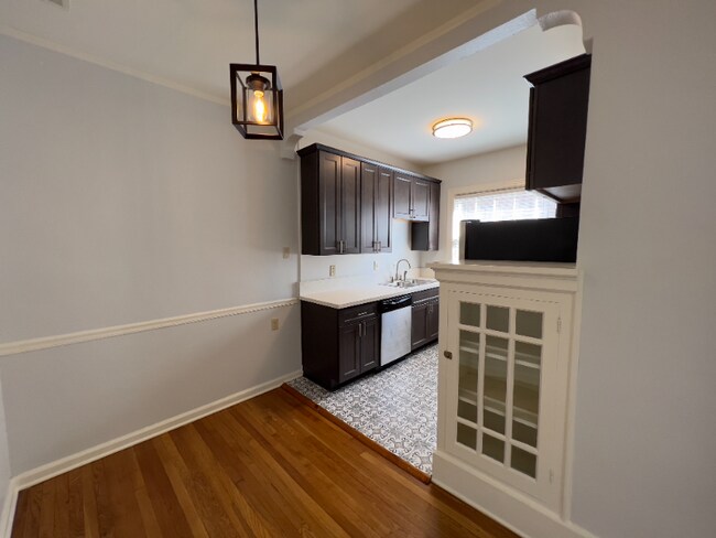 Foto del edificio - 418 E 6th St