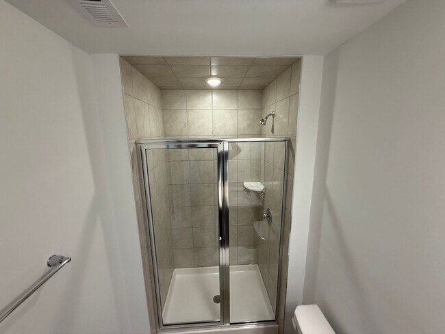 Building Photo - Brand New 3-Story home in the heart of Nor...