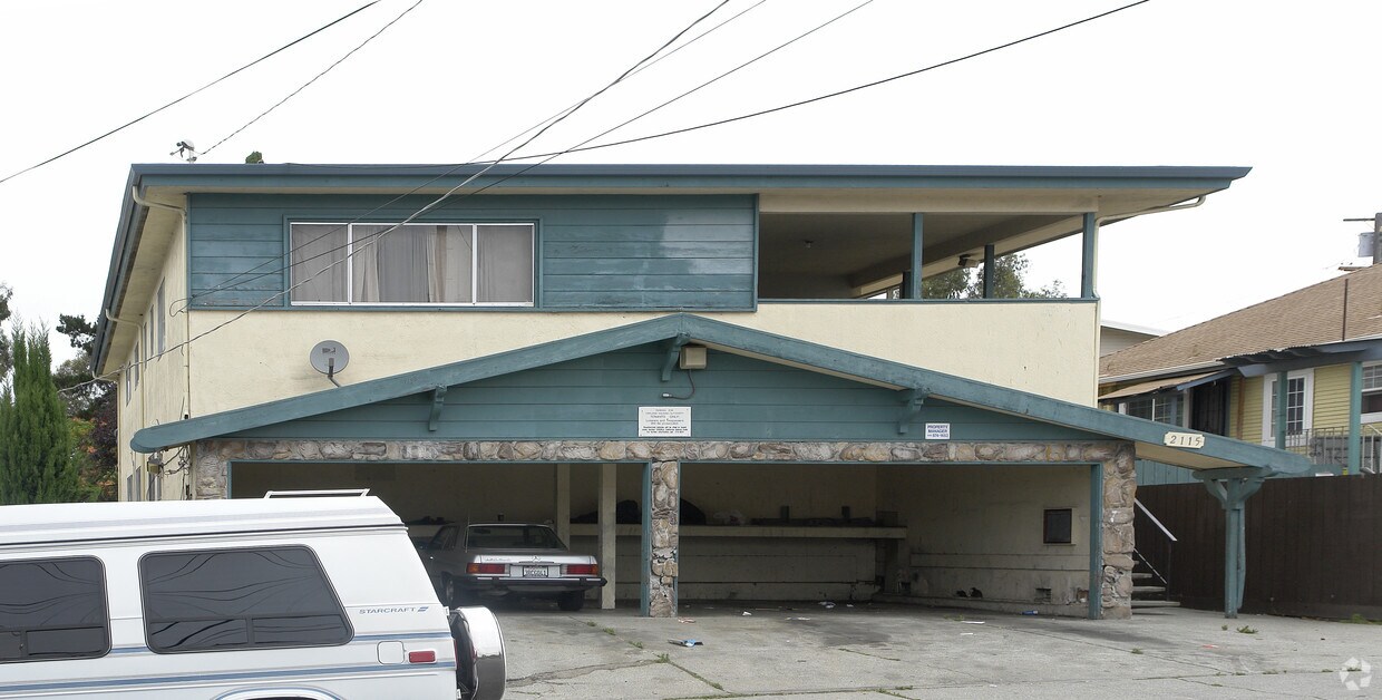 Building Photo - 2115 38th Ave