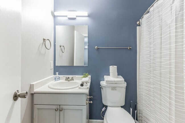 Foto del edificio - 3516 Carlson Bay Ct