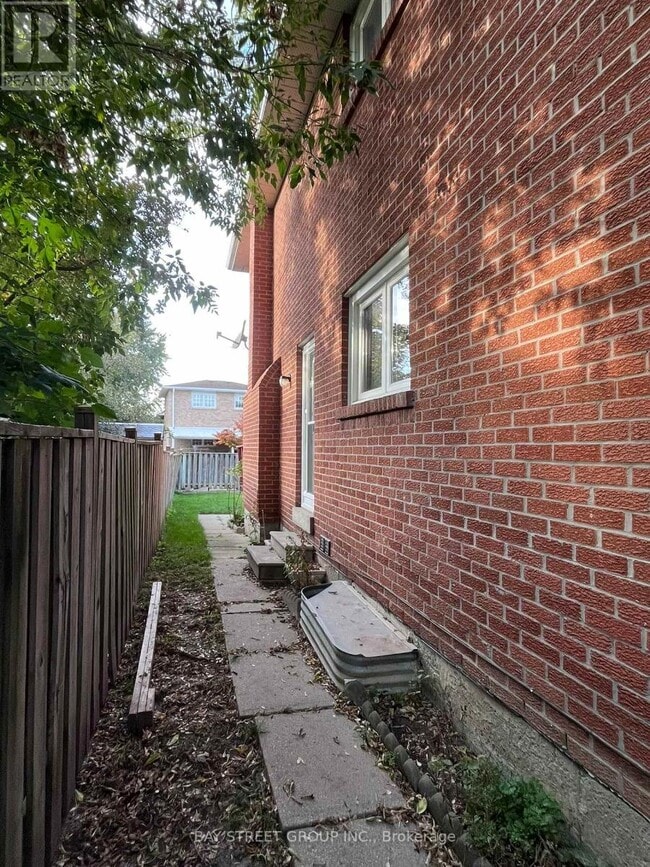 Building Photo - 1611 Lewes Way