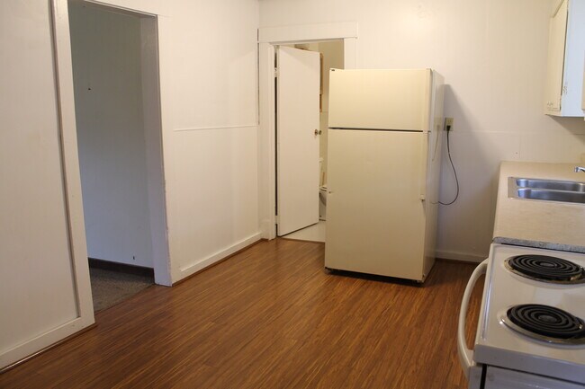 Cocina - 707 W Main St