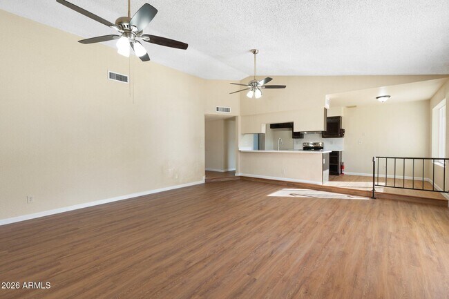 Foto del edificio - 4043 W Sweetwater Ave