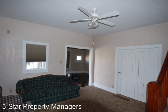 Building Photo - 3 br, 2 bath House - 1001 West Market Street
