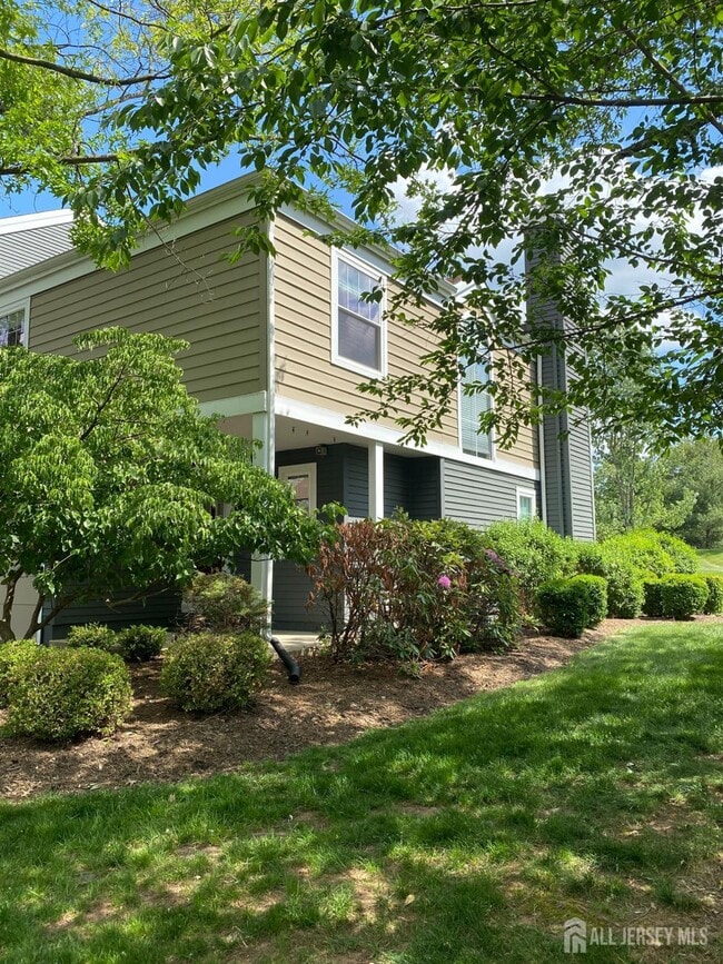 Building Photo - 358 Greenfield Rd