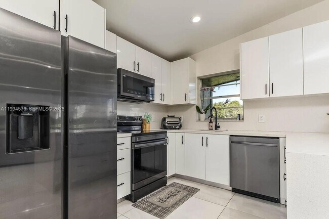 Foto del edificio - 518 Woodgate Cir