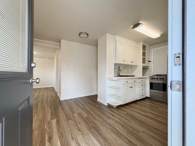 Foto del edificio - 330-332 S 1080 E