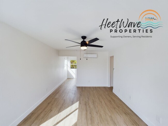 Foto del edificio - COMING SOON!!! Stunning Renovated Unit in Golden Hills: Modern Luxury at an Unbeatable Price!