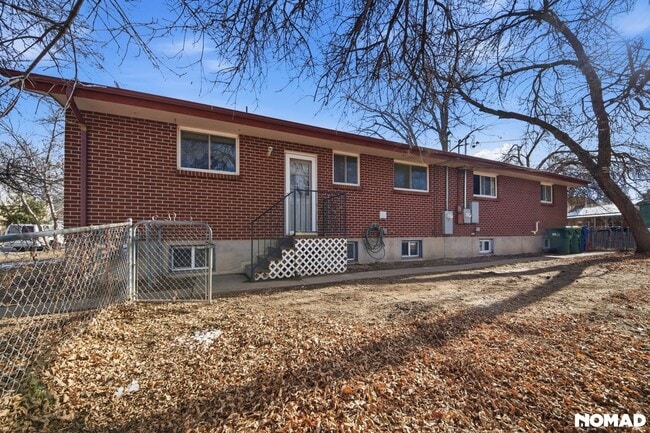 Foto del edificio - 1182 W Ida Ave