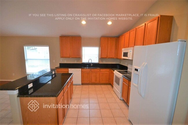 Building Photo - 2055 Golden Ivy Way