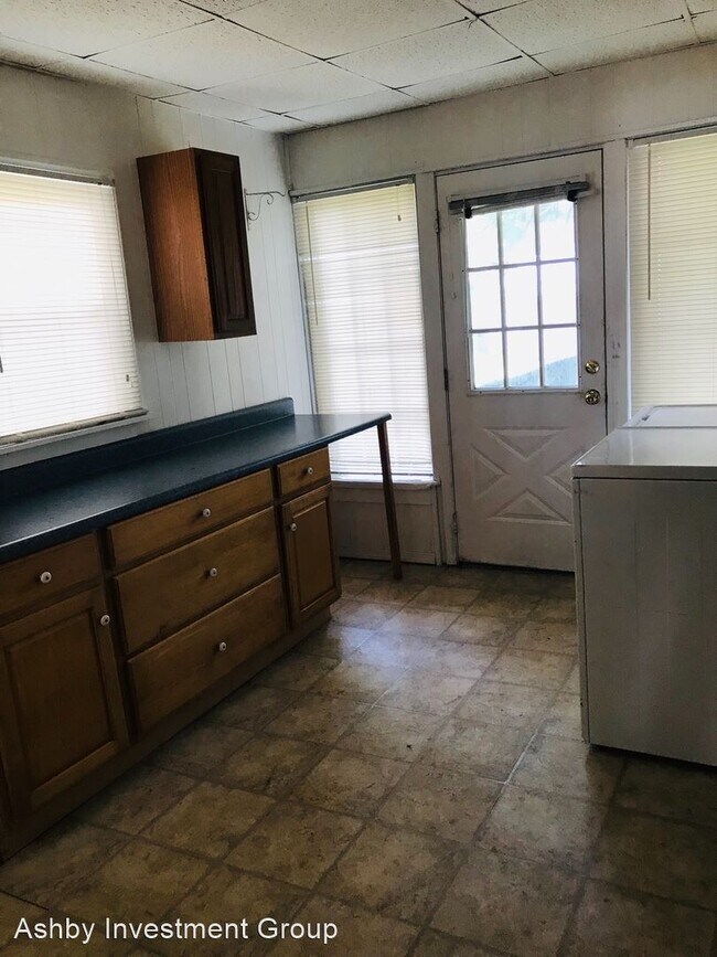 Foto del edificio - 2 br, 1 bath House - 2708 West Virginia